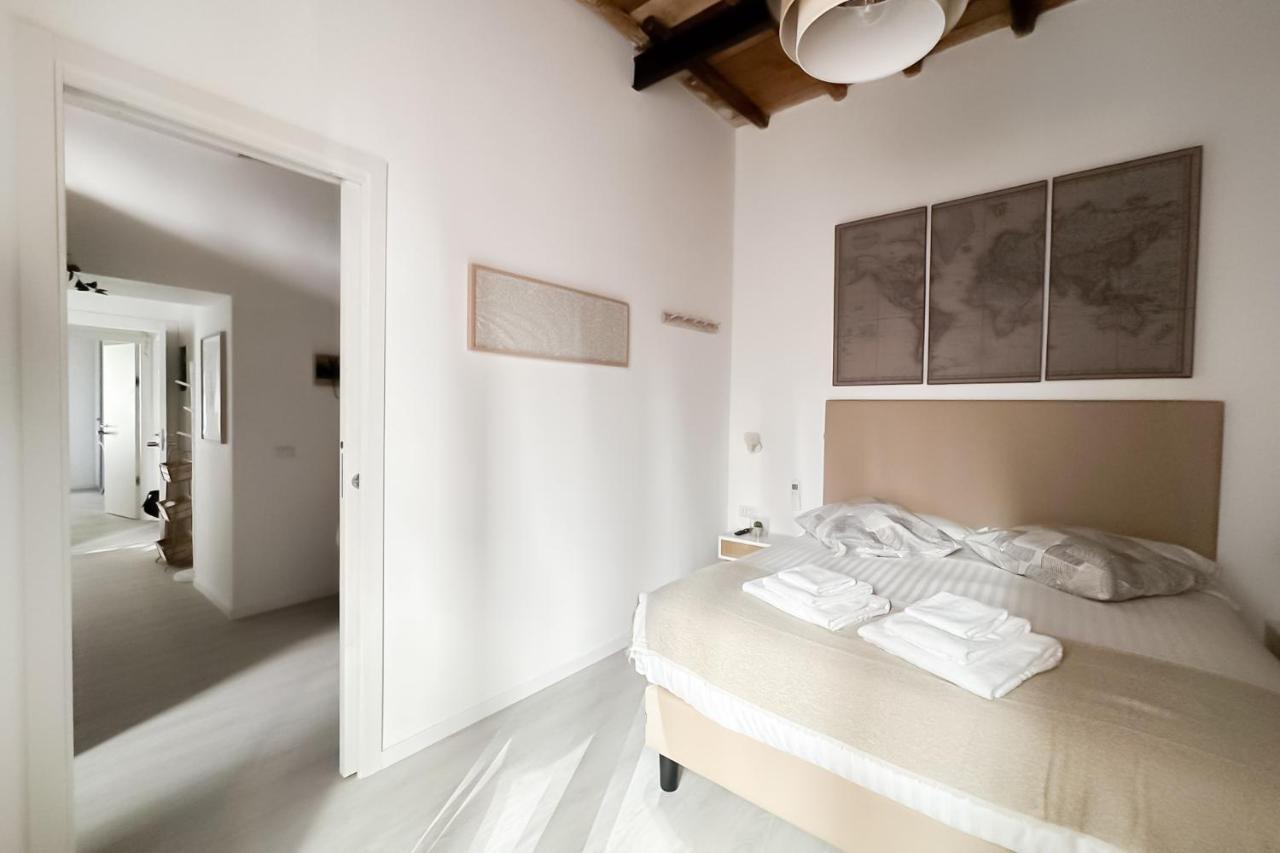White Ostilia Appartamento Roma