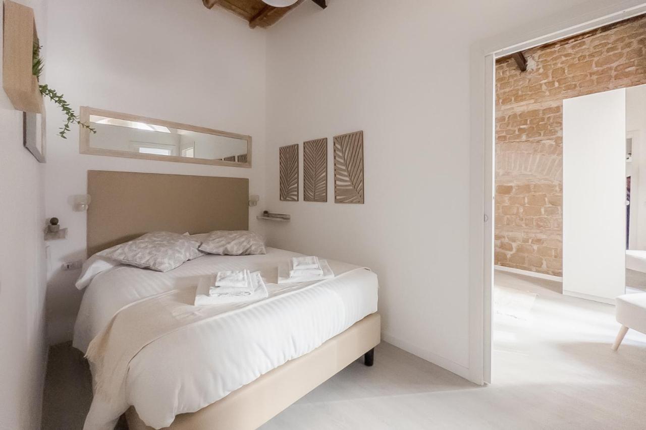 White Ostilia Appartamento Roma