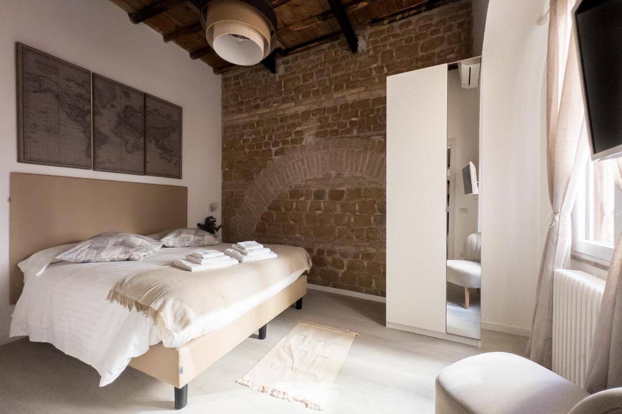 White Ostilia Appartamento Roma